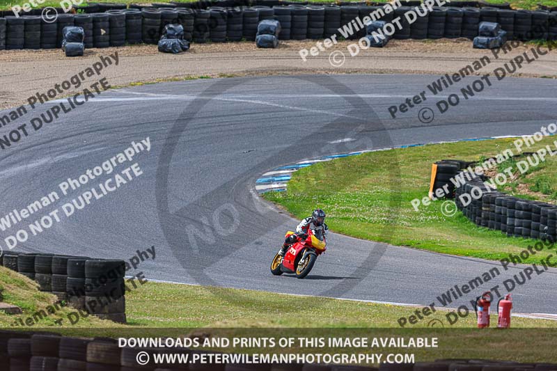 enduro digital images;event digital images;eventdigitalimages;lydden hill;lydden no limits trackday;lydden photographs;lydden trackday photographs;no limits trackdays;peter wileman photography;racing digital images;trackday digital images;trackday photos